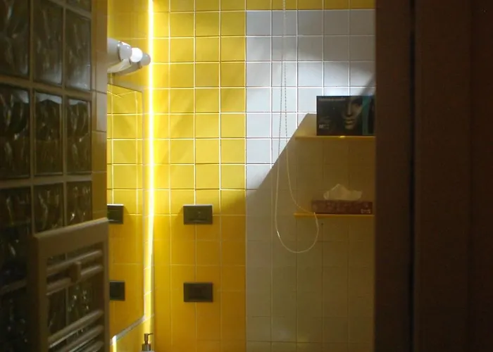 Apartman Interno 4 *